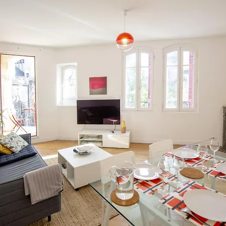 Apartament Place Saint Michel