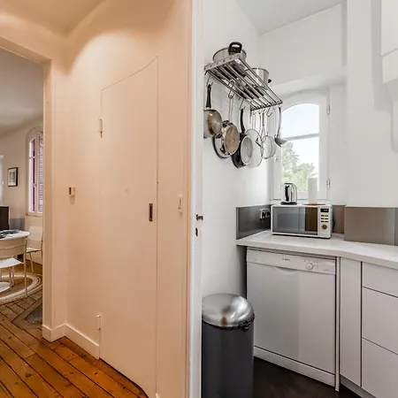 Place Saint Michel Apartment *