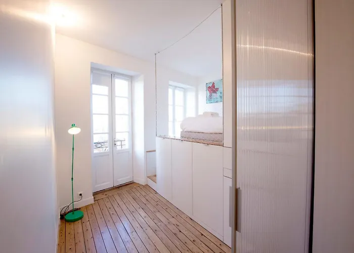 Place Saint Michel アパート ボルドー