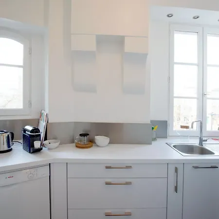 Place Saint Michel Appartement *